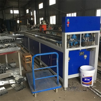 德川机械 专业供应防盗网冲孔机与管材数控冲孔设备，厂家直销服务